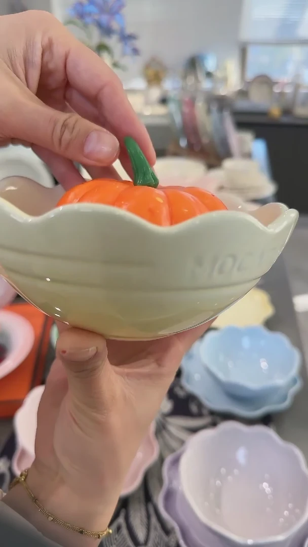 【闪购商品】瓷鹅绒黄炻彩花边碗14cm