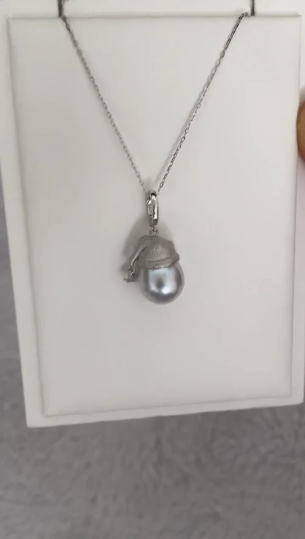 吊坠(赠链)银S925镶嵌海水珍珠澳白戴珍珠白耳环的少女11-12mm