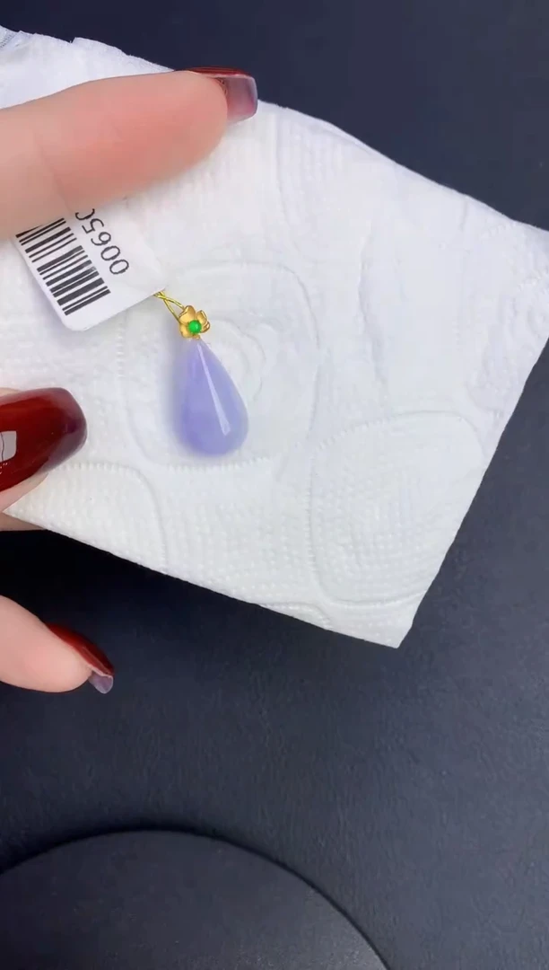 颈饰18K金镶嵌翡翠缅甸天然翡翠A货