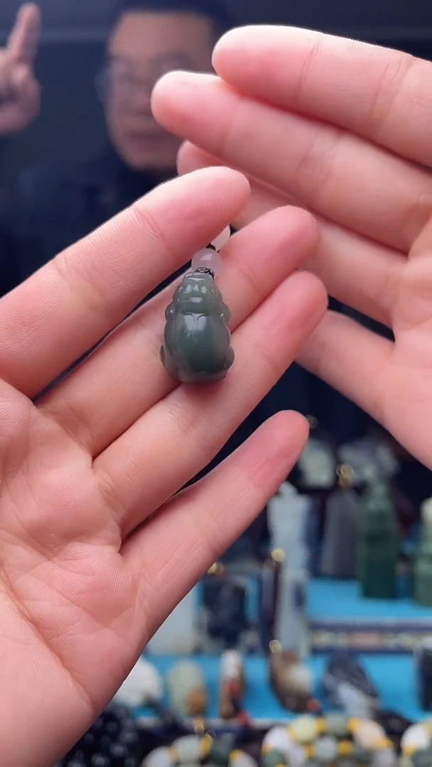 未镶嵌和田玉挂件1