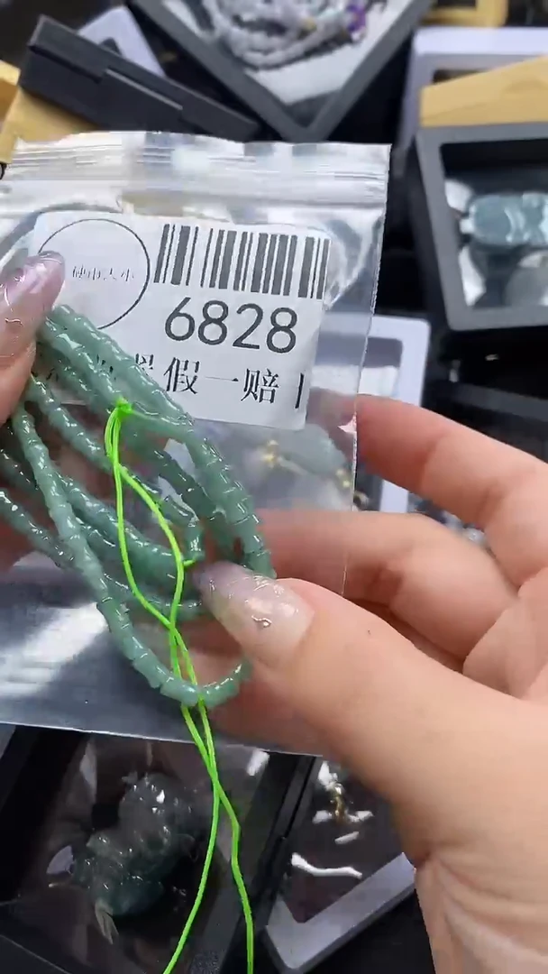 吊坠(不含链)未镶嵌翡翠6828