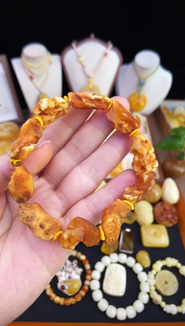 琥珀未镶嵌珠宝奇石柒月