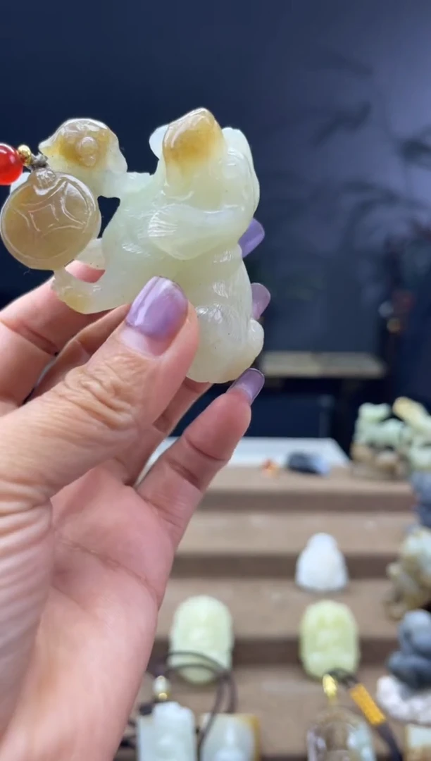 颈饰未镶嵌和田玉1