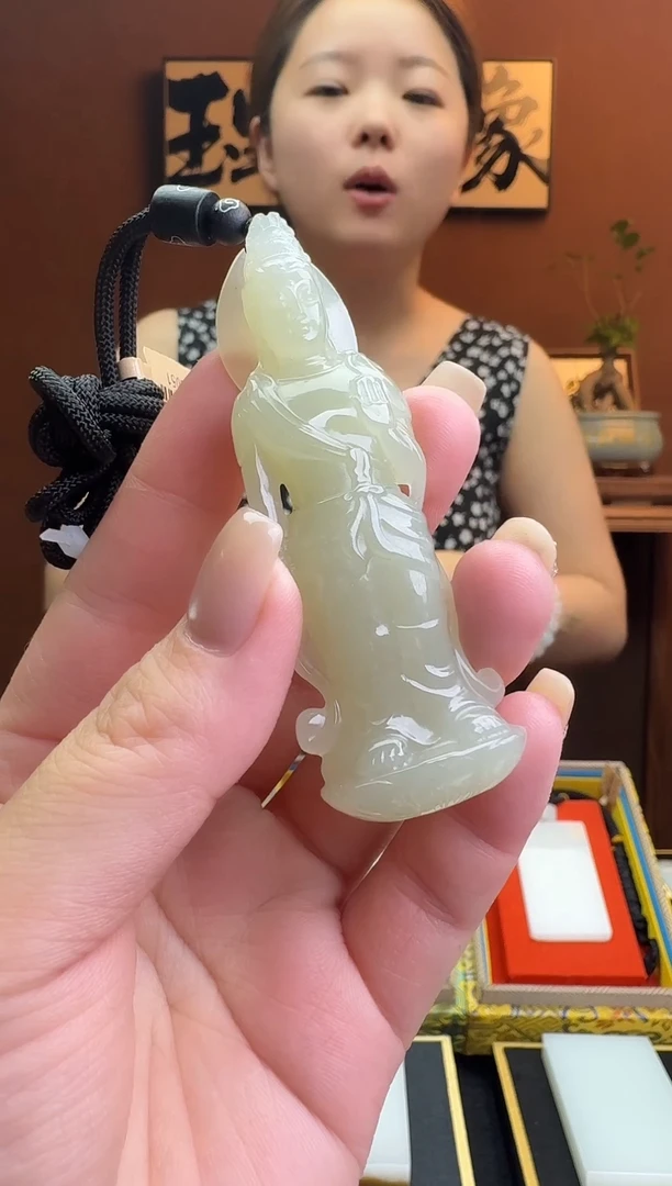 和田玉未镶嵌颈饰1