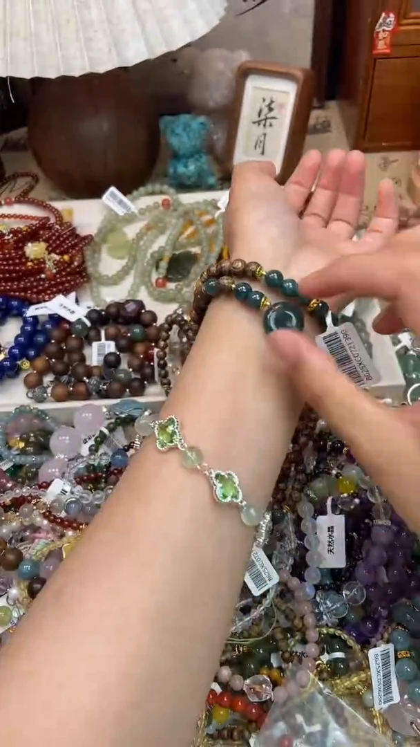 未镶嵌檀香木手串162