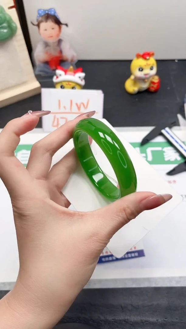 【闪购商品】石英质玉手镯未镶嵌57-60.4