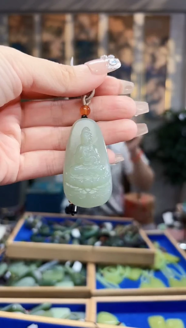 和田玉未镶嵌挂件拍一发一