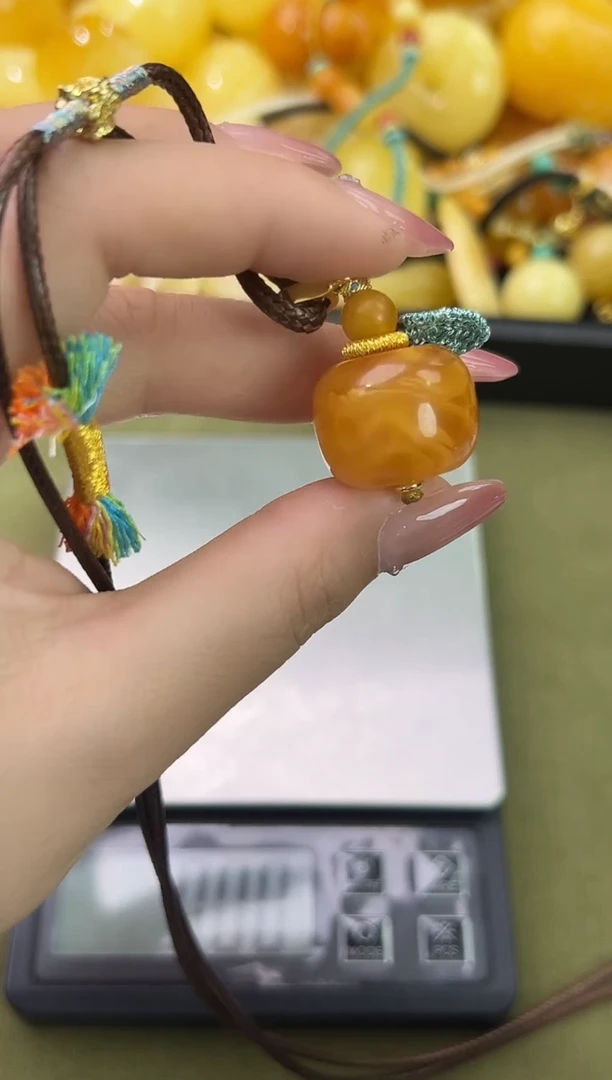 裸石琥珀未镶嵌天然琥珀蜜蜡吊坠