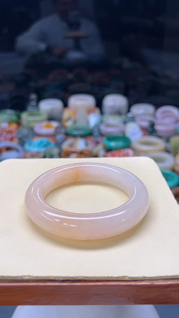 【闪购商品】石英质玉手镯未镶嵌441