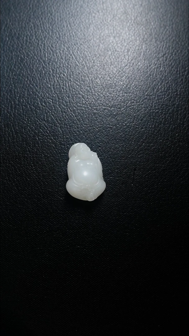 颈饰未镶嵌和田玉佛公