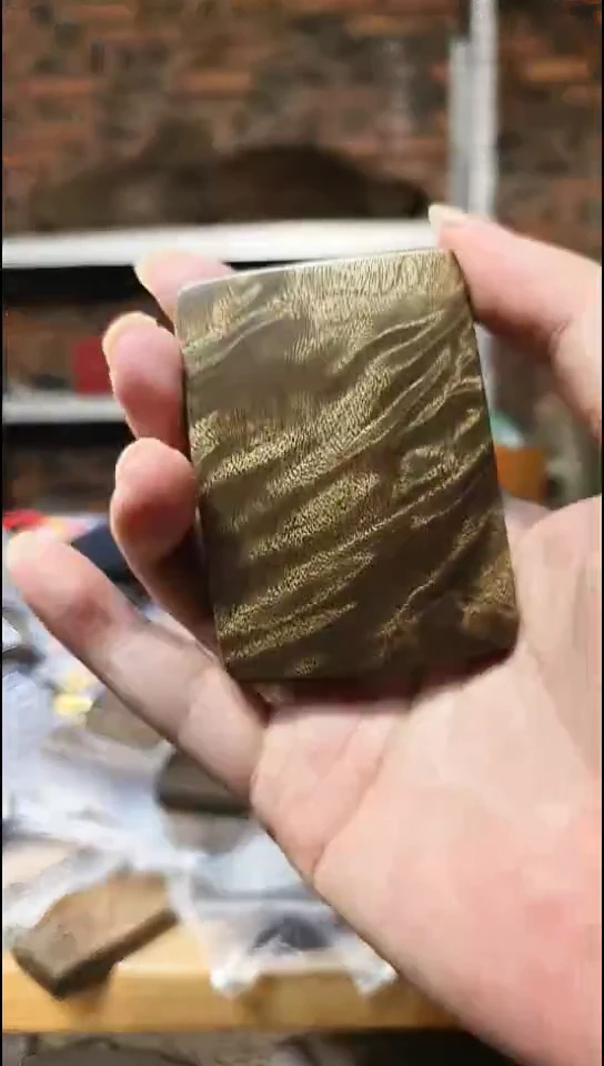 金丝楠无事牌手把件