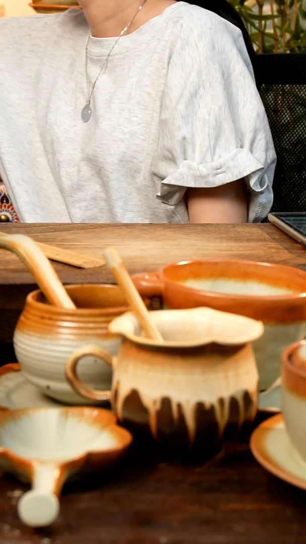 盘高颜值粗陶餐具限时抢购