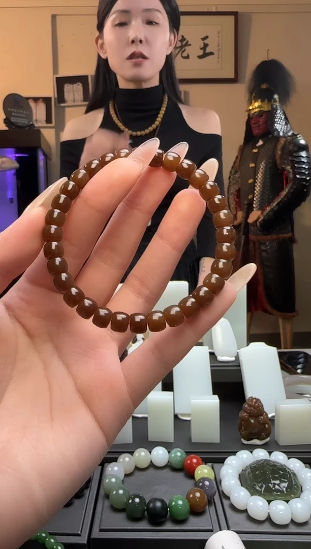 【闪购商品】和田玉糖极限弧未镶嵌手串