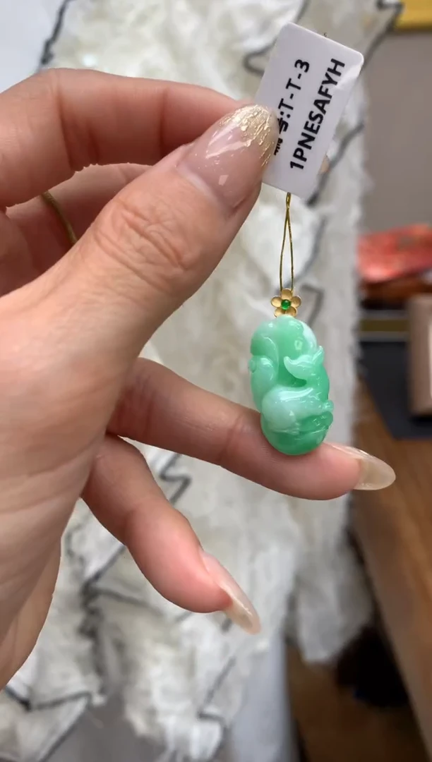 【闪购商品】翡翠颈饰18K金镶嵌九尾狐