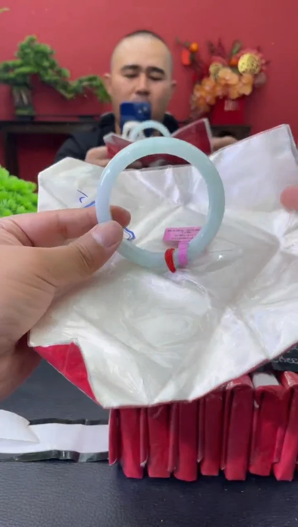 未镶嵌手镯翡翠2