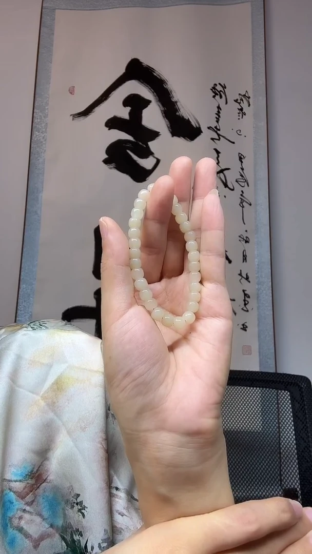 未镶嵌手串和田玉卡7