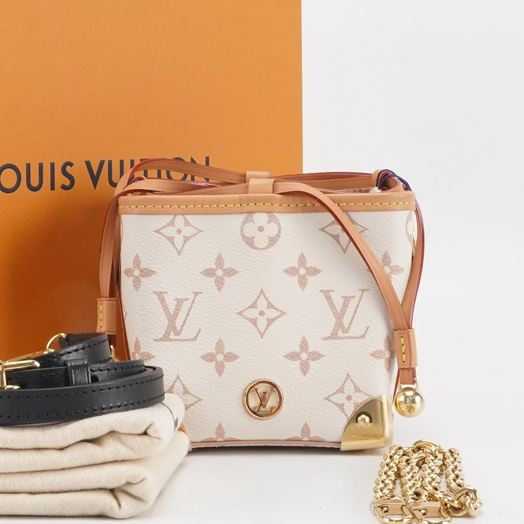99新 LouisVuitton/路易威登 【总仓】purse烧麦白色/BGK116920002