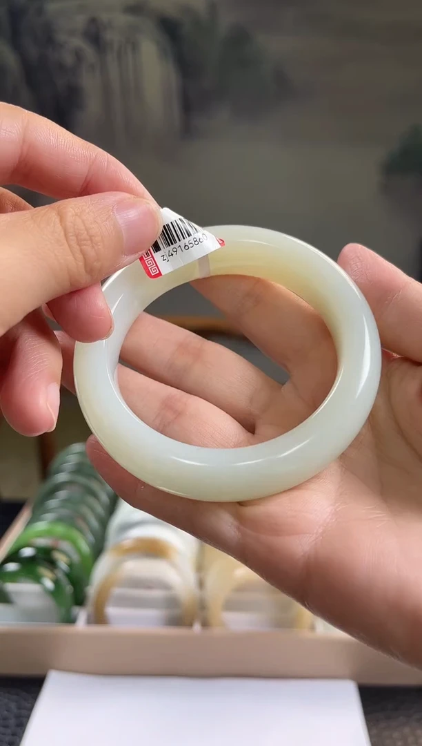 未镶嵌手镯和田玉56+圈口5860