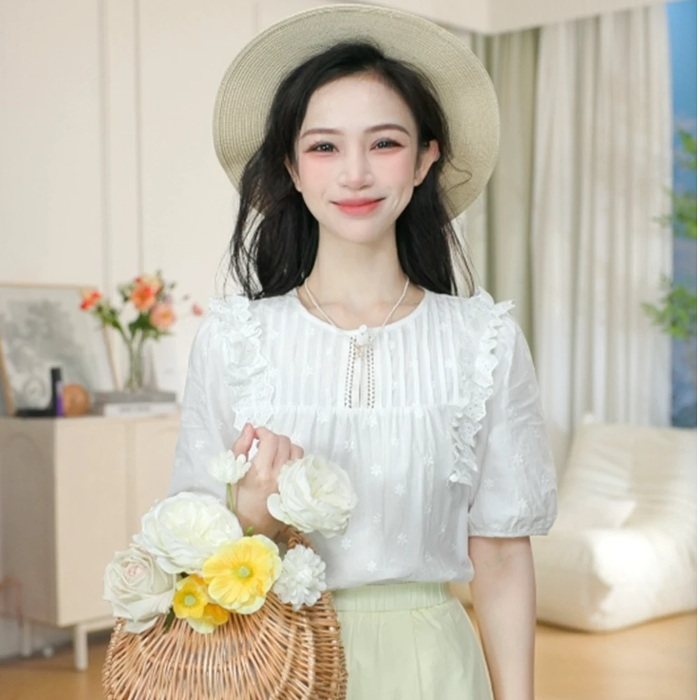 【一秒入夏】茵曼夏季纯棉风琴褶花边白衬衣女绣花千金风短袖衬衫