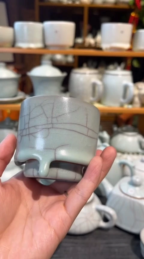 【闪购商品】杯北宋官瓷堆釉笔筒杯