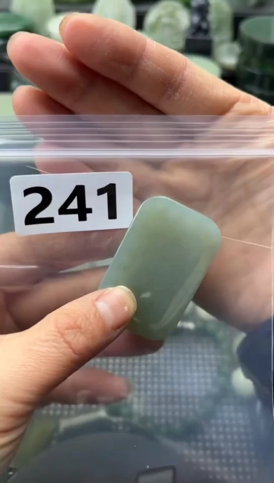 未镶嵌和田玉珠宝半成品牌子