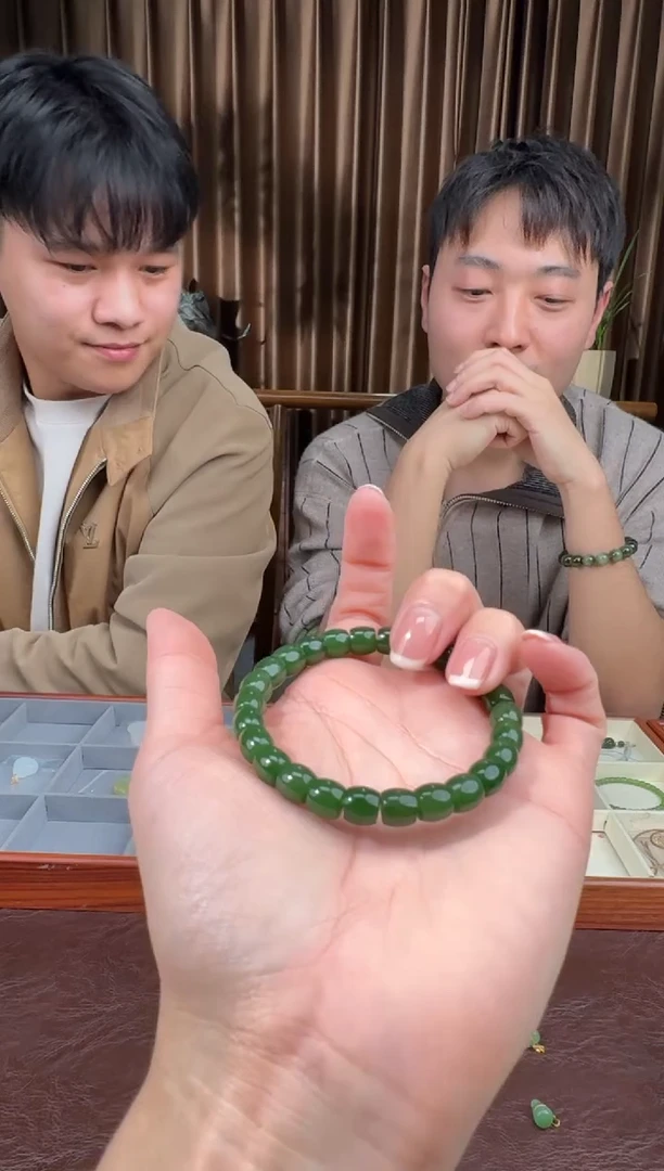 颈饰未镶嵌和田玉79牛牛11.12多样性拍一发一