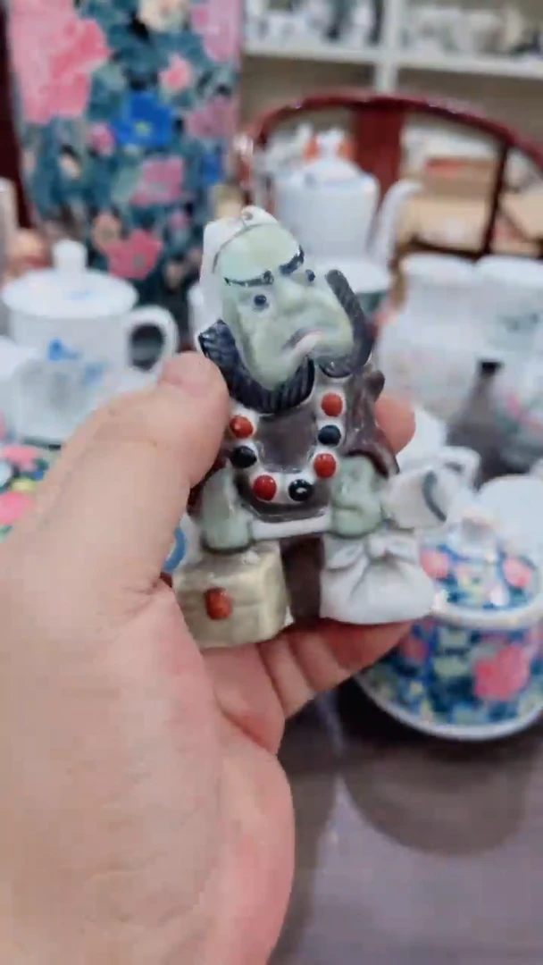 微瑕湖南醴陵釉下五彩陶瓷