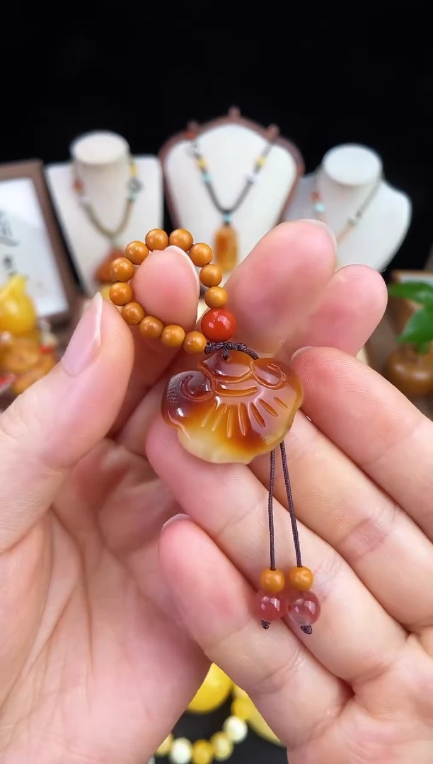 琥珀未镶嵌珠宝奇石柒月