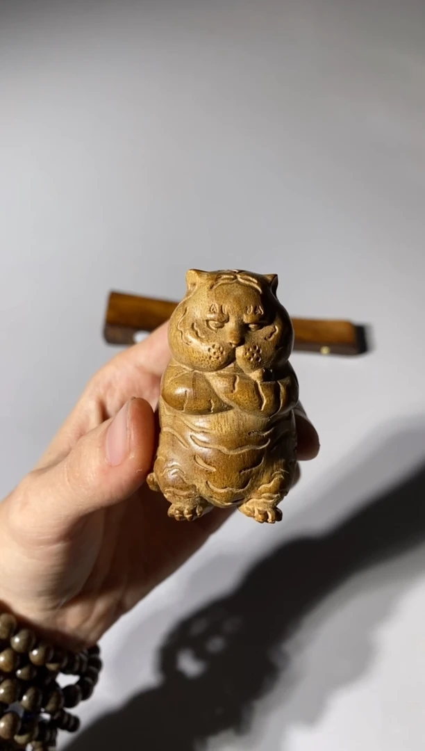 【闪购商品】金丝楠木雕老虎福利