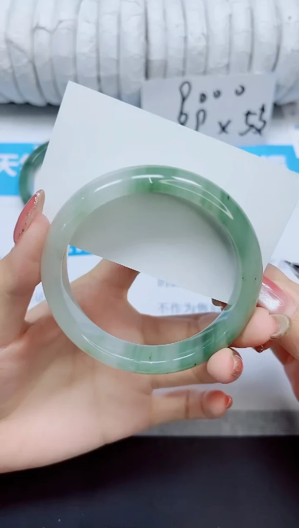 石英质玉手镯未镶嵌90/62.4