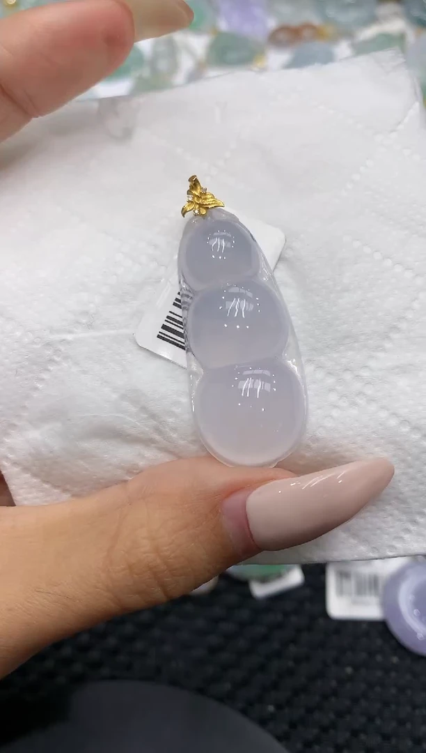 颈饰18K金镶嵌翡翠111111111111