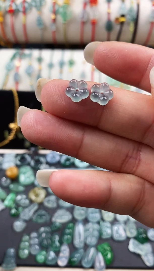 翡翠散珠小花裸石