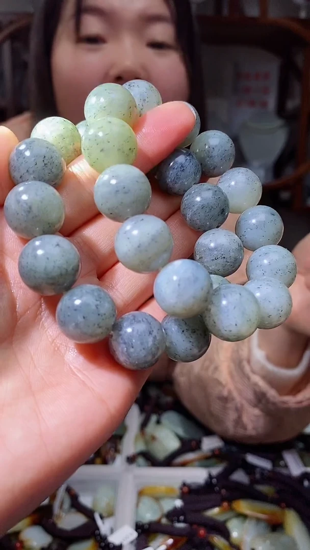 【闪购商品】和田玉手链未镶嵌11111多样性发货 拍一发一