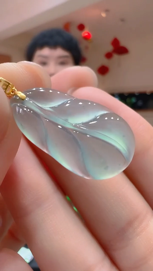 【闪购商品】翡翠吊坠(不含链)18K金镶嵌