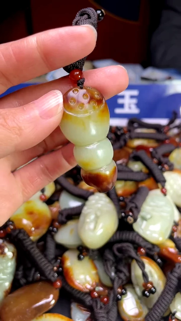 【闪购商品】和田玉颈饰未镶嵌1231