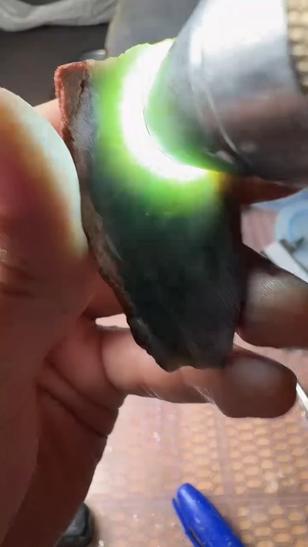 翡翠裸石天然缅甸A货翡翠