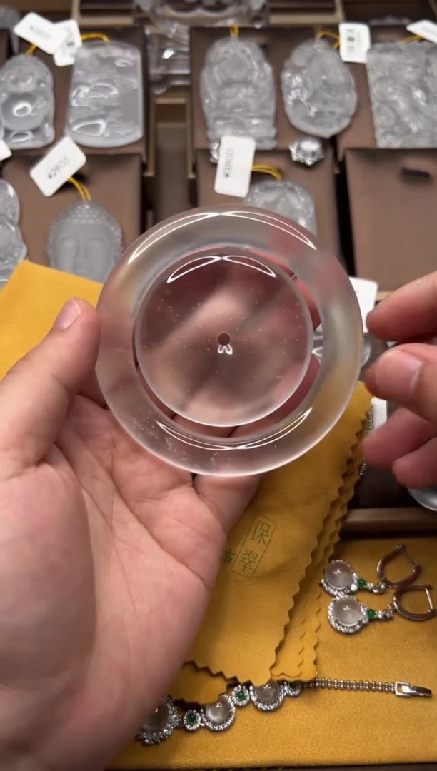 石英质玉手镯未镶嵌手镯+吊坠