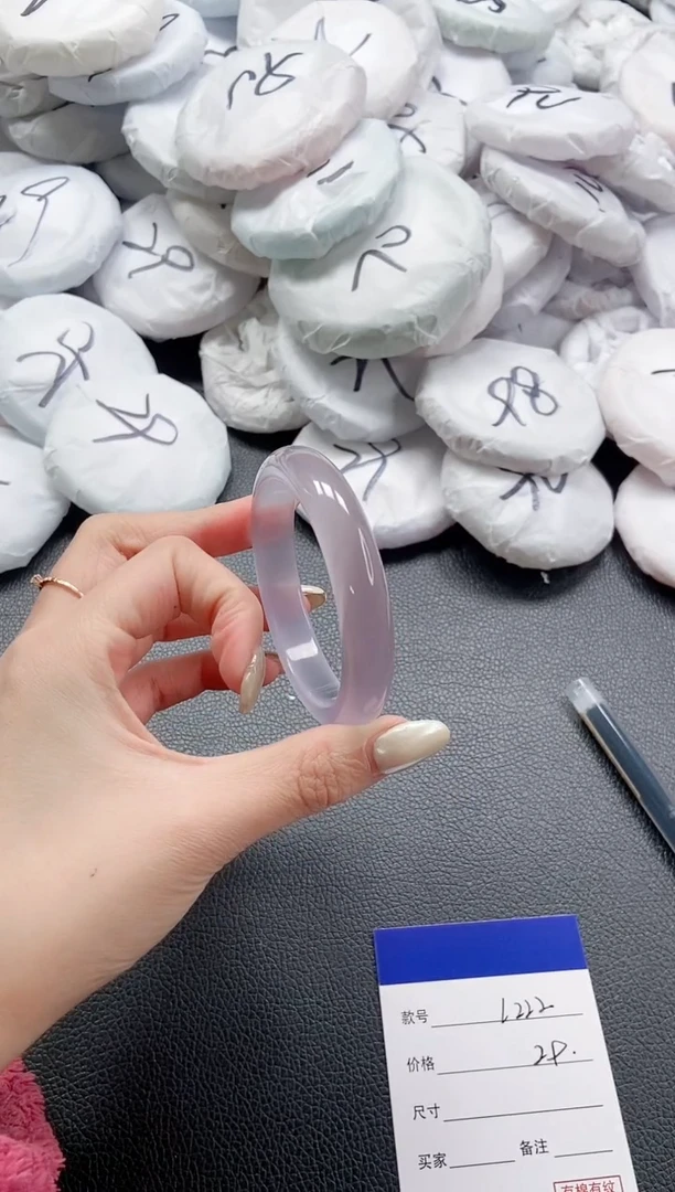 【闪购商品】石英质玉手镯未镶嵌 5L222-54