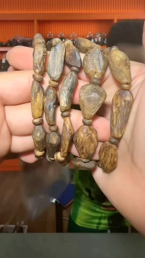 沉香手串230号单圈越南树丁多样性发一