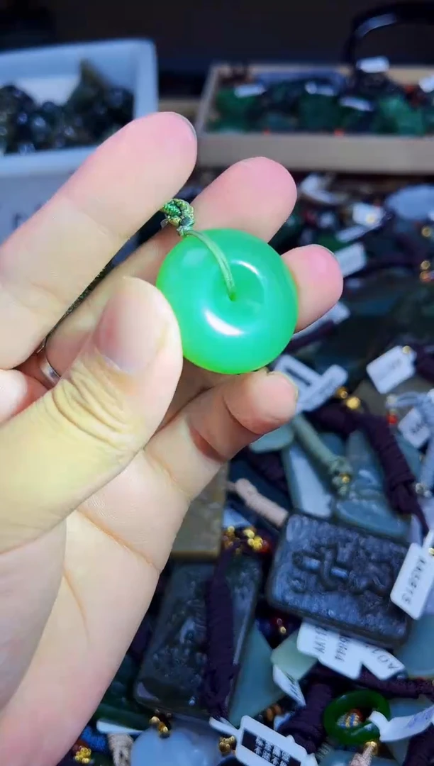 玉未镶嵌一拍一发一