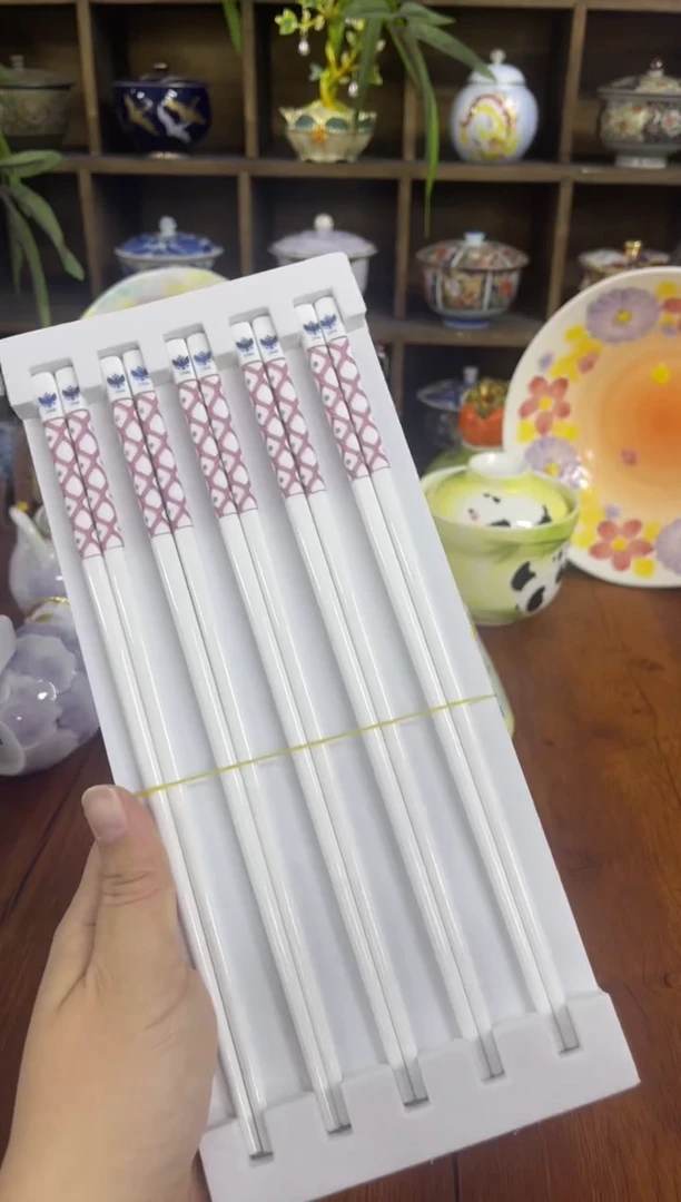 红色俄皇哦哦哦哦哦哦