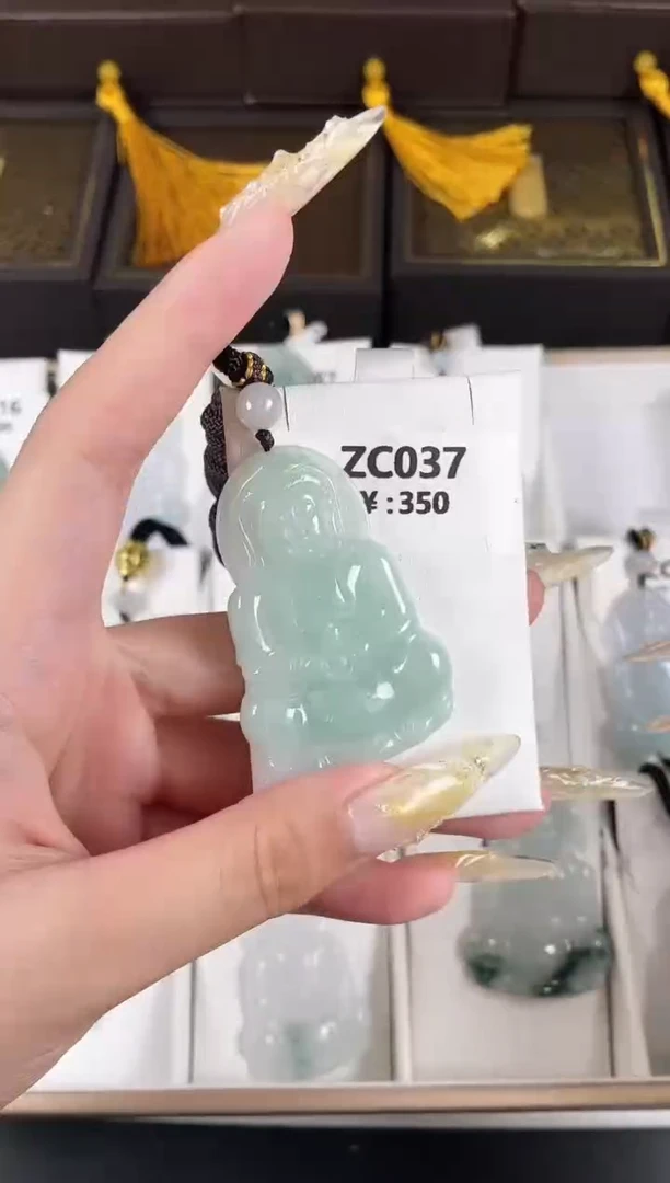 颈饰未镶嵌翡翠ZC037冰绿观音+孤品+送同款绳子