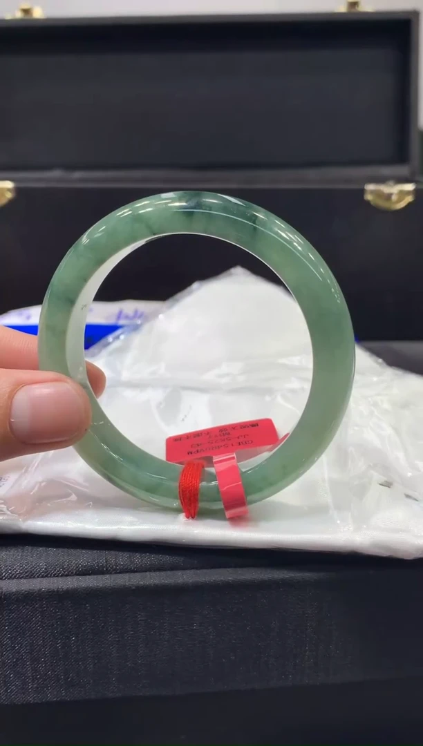 未镶嵌手镯翡翠翡翠手镯