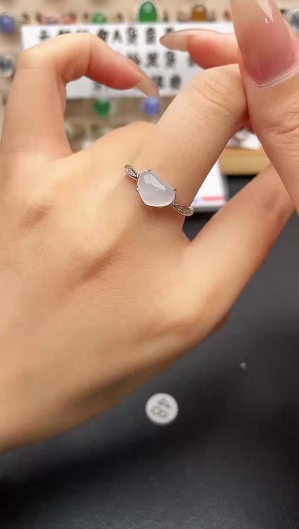 银S925镶嵌戒指翡翠一物一证一礼盒