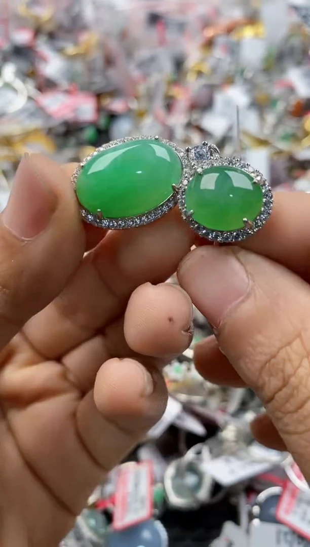 银S925镶嵌戒指翡翠999            8