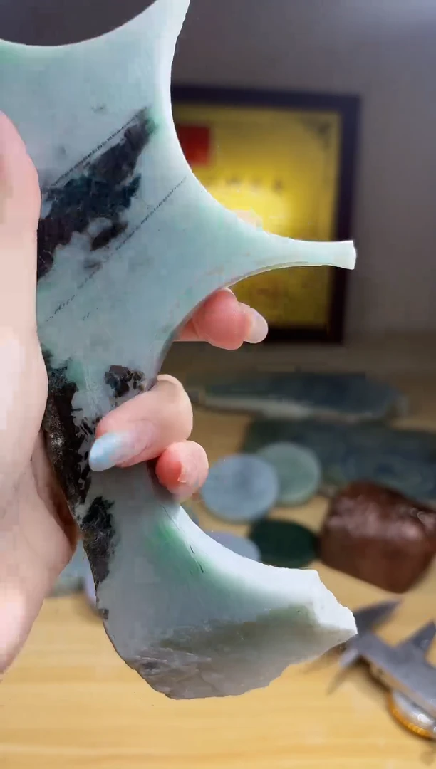 翡翠未镶嵌颈饰翡翠A货 温谭579