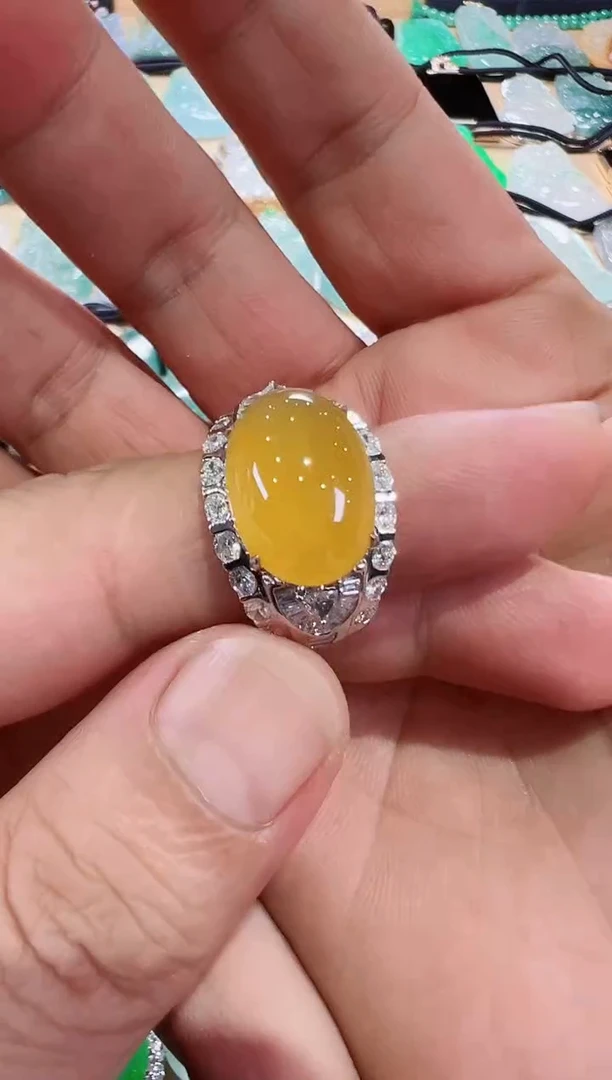 颈饰18K金镶嵌翡翠天然缅甸翡翠