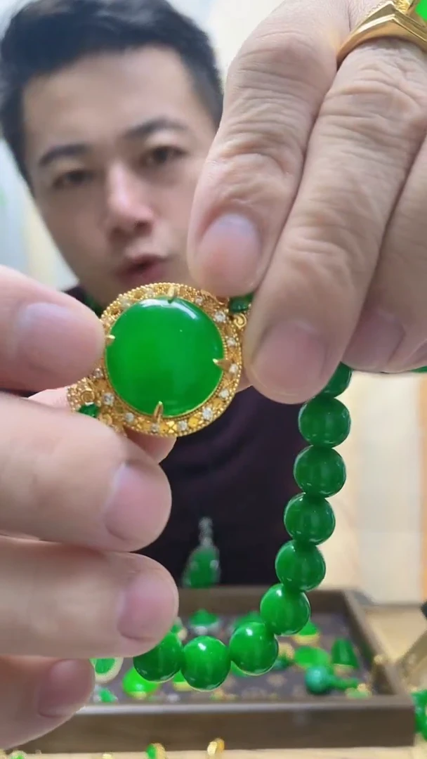 14K金镶嵌手链翡翠翡翠手链