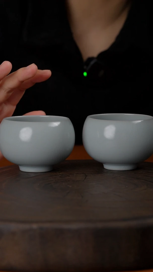 月白收口禅定一对# 51＋81