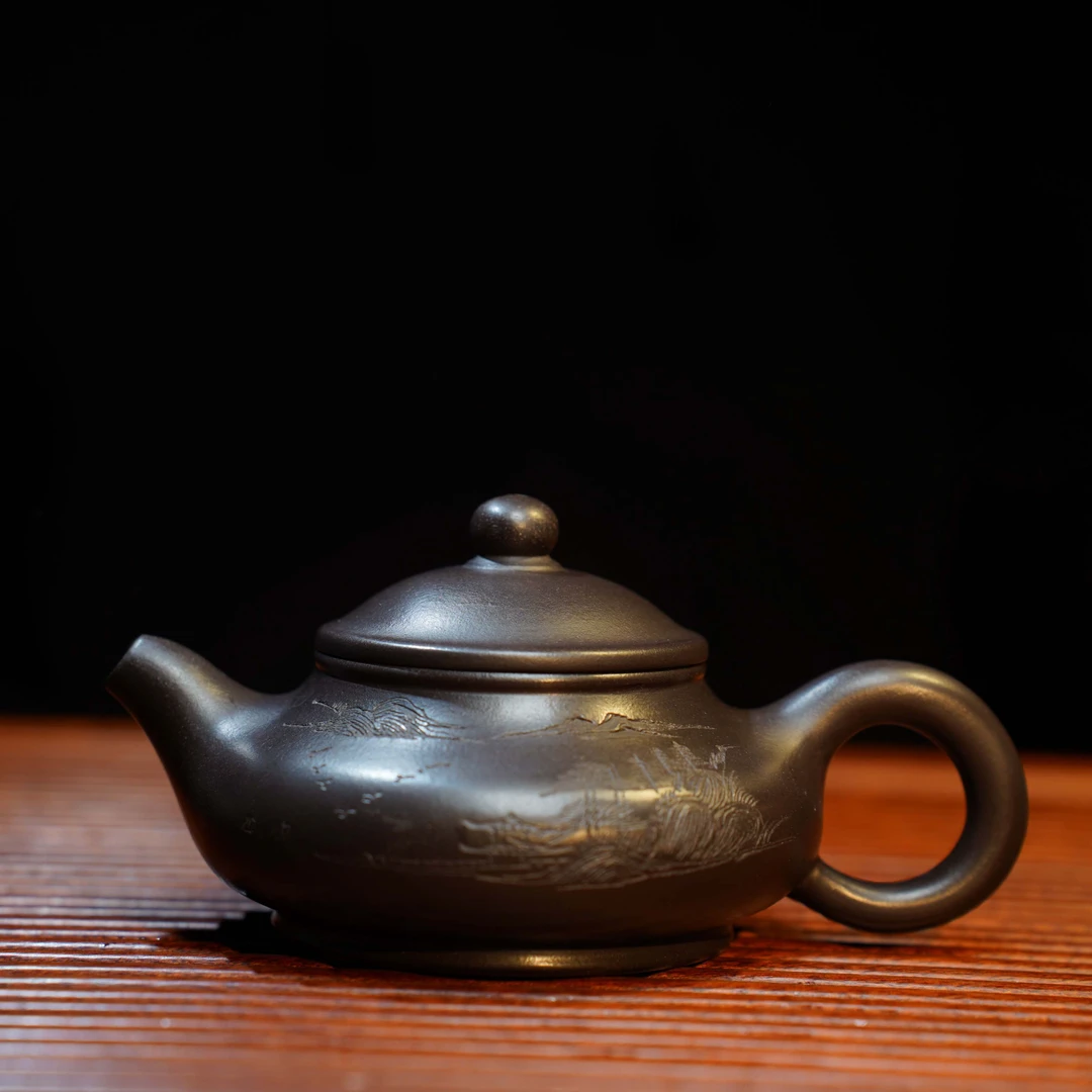 DT071山水扁韵石黄全手工紫砂壶